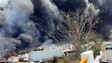 Atienden autoridades incendio en corralón de Xalapa–Veracruz