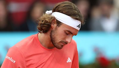 Stefanos Tsitsipas explotó de furia tras perder el primer game del partido