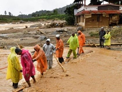 India: Fuertes lluvias causan al menos 113 muertos y cientos de desaparecidos