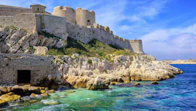 Au large de Marseille, cette minuscule île baignée de soleil a inspiré l’un des plus grands romans français