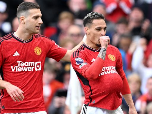 Explained: Why Antony celebrated with Sonic the Hedgehog toy after scoring first Premier League goal for Man Utd in a YEAR | Goal.com United Arab Emirates