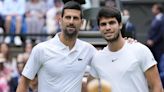 Alcaraz gana a Djokovic la primera batalla de la final de Wimbledon