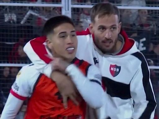 Video: corridas, empujones y piñas al final de Newell's - Riestra