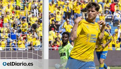 La UD Las Palmas se despide con los deberes hechos