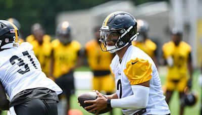 Steelers' Fields wants to compete, not planning on 'sitting all year'