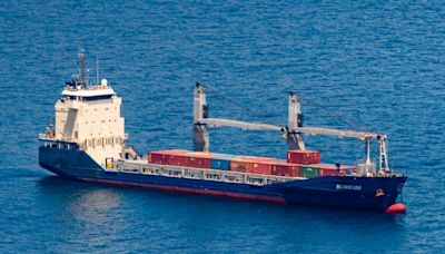 El buque sospechoso de llevar armas a Israel renuncia a hacer escala en España pese a tener permiso