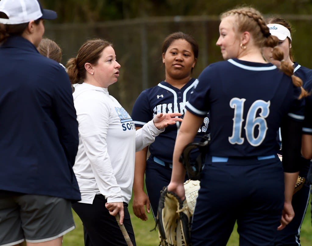 Chesapeake softball falls to Sherwood, 7-2, in Class 3A semifinal clash of state blue bloods