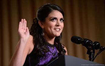 Cecily Strong