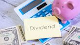 This 11.8%-Yielding ETF Pays Large Monthly Dividends