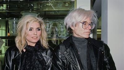 Warhol Portrait of Debbie Harry Resurfaces, French Artist to Spend 10 Days in a Bottle, Student Buys a ‘Chagall’ for $2, and More: Morning Links for...