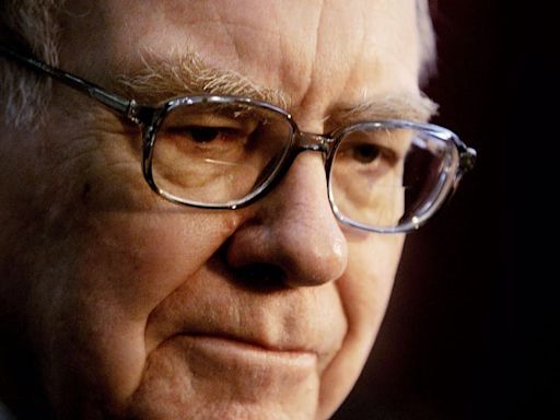 Berkshire Hathaway Q1 earnings on tap, Buffett set for Q&A marathon (NYSE:BRK.A)