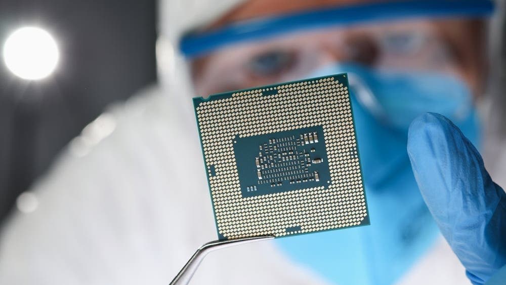 China's Semiconductor Spending Tops US With $142B Commitment: Global Chip Race Heats Up