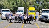 “Educación en Movimiento”, el programa con el que Daimler Truck México prepara a los operadores de nueva generación