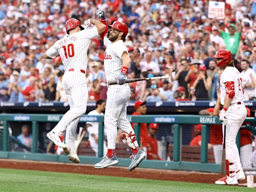 Phillies improve record to 36-14, MLB's best 50-game start since 2001 Mariners