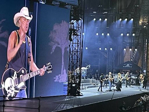 Kenny Chesney and Zac Brown Band light up Acrisure Stadium