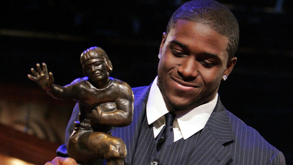 Reggie Bush to have 2005 Heisman Trophy reinstated: 'So happy to welcome him back'