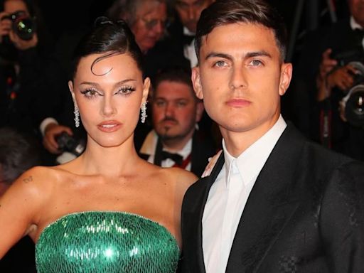 Oriana Sabatini asistió con Paulo Dybala a Cannes y deslumbró con su espectacular look estilo sirena