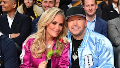 Fans Praise 'Hottest Couple' Jenny McCarthy and Donnie Wahlberg in Video Marking Milestone Anniversary