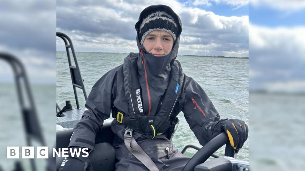 Taunton student navigates UK coastline in electric boat