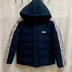 FILA 小男生的全新深藍色羽絨外套