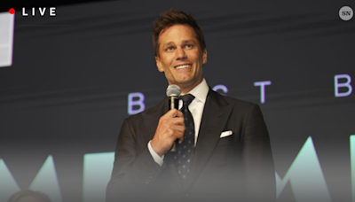 Tom Brady roast live updates, highlights from Netflix's 'The Greatest Roast of All Time' | Sporting News Australia