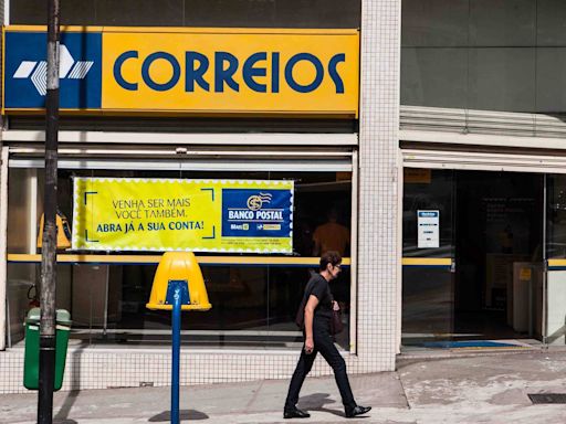 Correios anunciam concurso com salários de até R$ 6.800; veja como participar