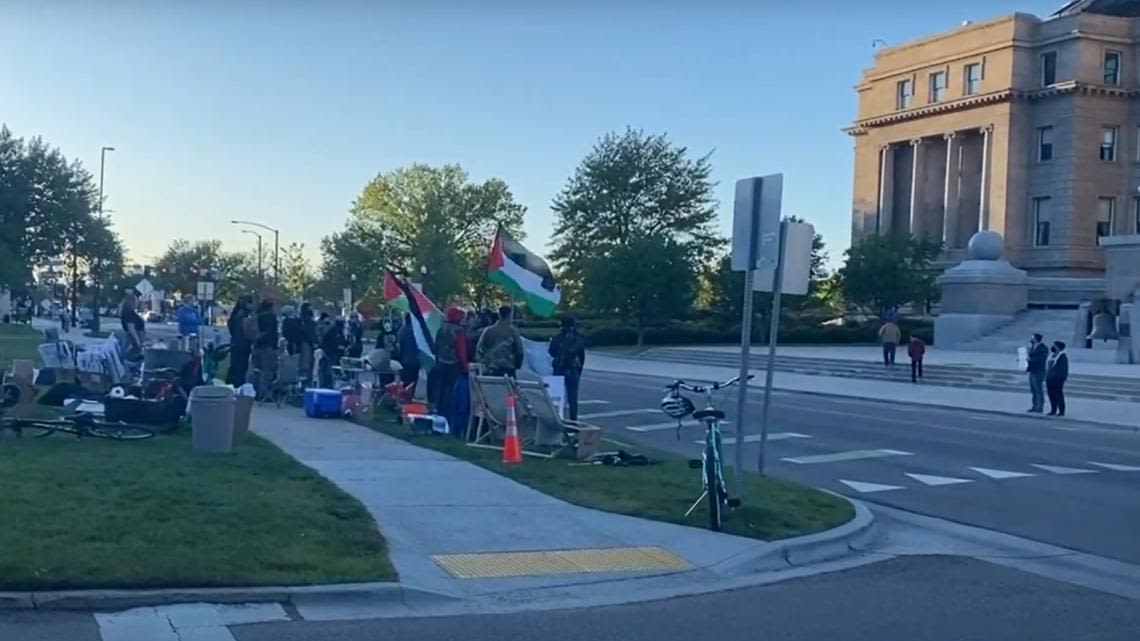 Police remove pro-Palestinian encampment on Idaho State Capitol's steps