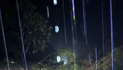 快訊/大雨侵襲！台鐵「崇德—和仁」遭土石流掩埋 雙線暫停行駛