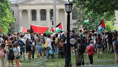 Tensions Rise at U.N.C. Chapel Hill After Dozens of Pro-Palestinian Demonstrators Are Detained