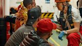 ONG Sea-Eye rescata a 52 migrantes en una barca precaria y abarrotada en el Mediterráneo