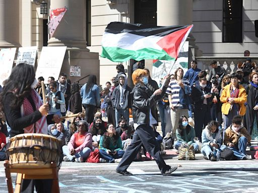 Pro-Palestinian protests at Yale University: What are professors demanding?