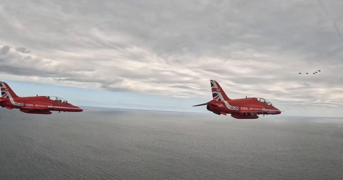 RAW VIDEO: Red Arrows Fly Over London To Mark King's Birthday