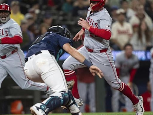 Jo Adell drives in go-ahead run in ninth as Angels beat Mariners 3-1