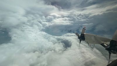 En el ojo del huracán Beryl: así luce desde una aeronave