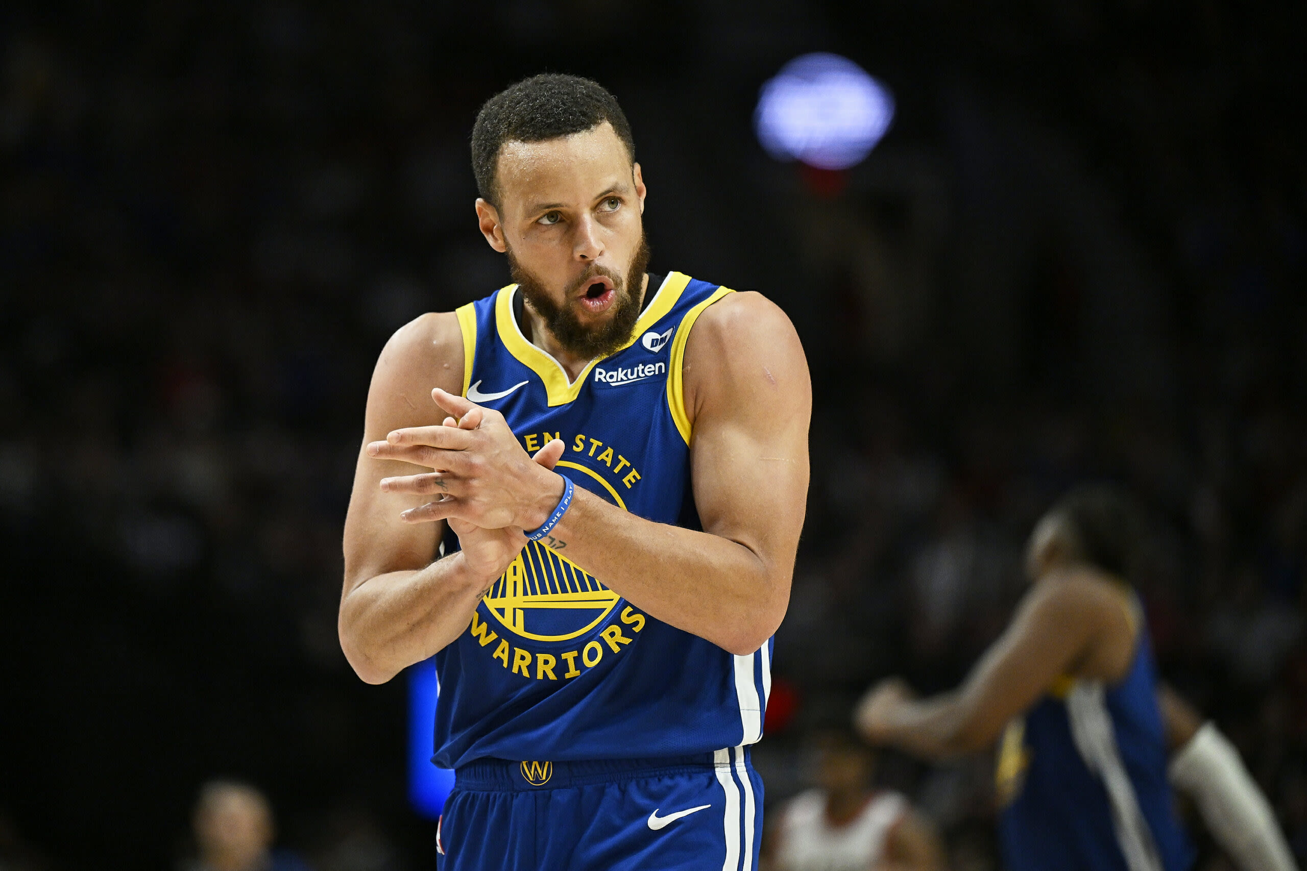 Watch: Steph Curry mic’d up during Team USA’s latest practice