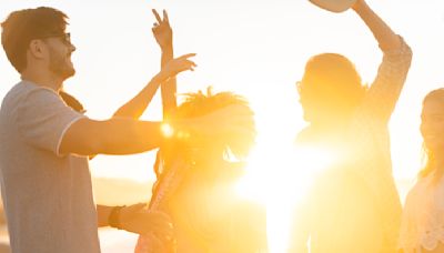 Festival season is underway: A doctor's tips on heat safety, hydration and substance control as temperatures hit 40°C across Canada