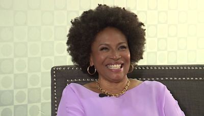 Jenifer Lewis set for St. Louis Walk of Fame induction