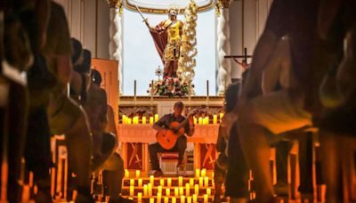 La 27ª edición del festival de guitarras de Petrer, atrae a artistas de todo el mundo y ofrece innovadores conciertos a la luz de las velas