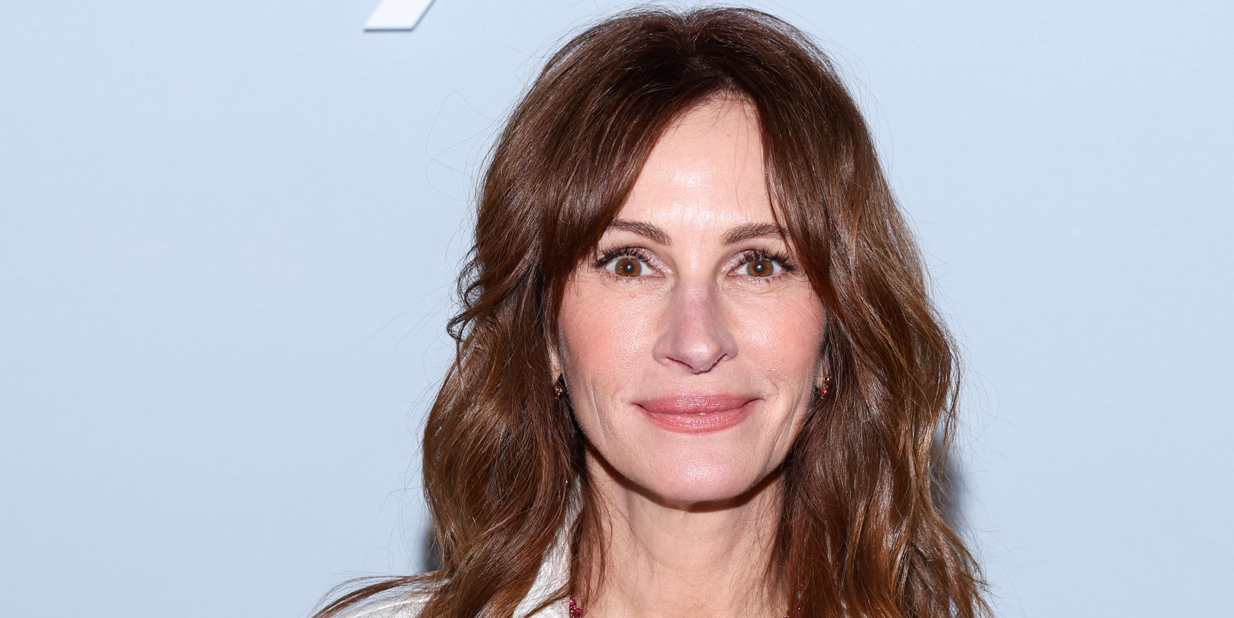 Julia Roberts' new curly shag hairstyle may be her best look yet