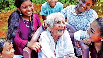 Intl Day for Older Persons: 107 and still singing; Karthyayani Amma's timeless 'Omanathinkal'