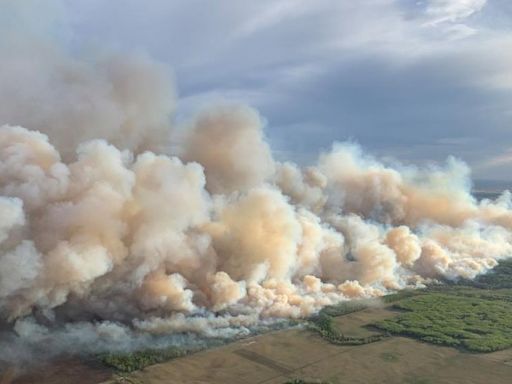 Thousands told to evacuate due to British Columbia, Canada wildfire