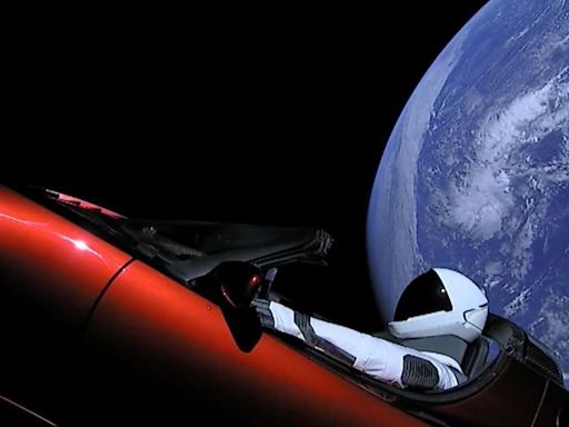 Carro da Tesla tem 22% de chance de atingir a Terra
