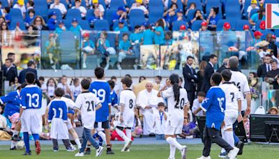 Pope Francis meets with 50,000 for World Children’s Day