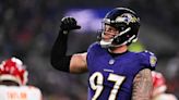 Ravens re-sign Brent Urban