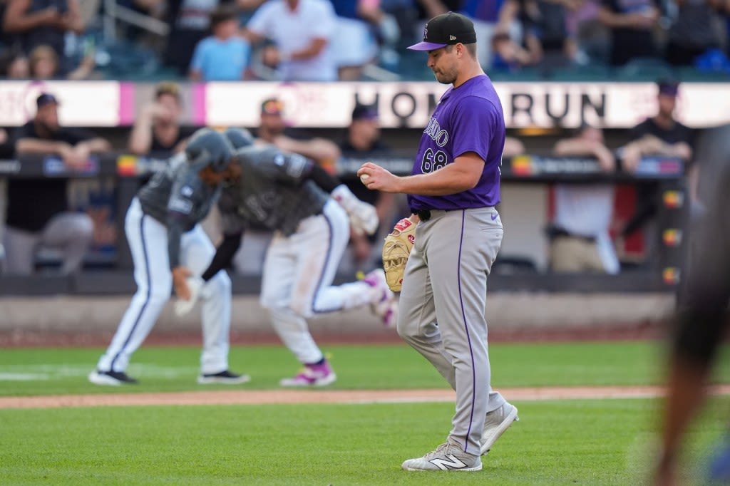 Rockies doomed by two messy innings, lose 7-3 to Mets