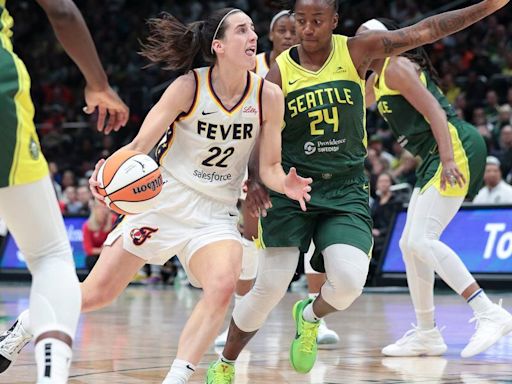 Jewell Loyd scores 32 before sellout of 18,000, Seattle holds off Caitlin Clark and Fever 85-83