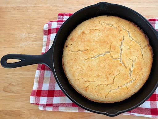 I tried Dolly Parton's corn bread and it was one of the easiest recipes I've ever made