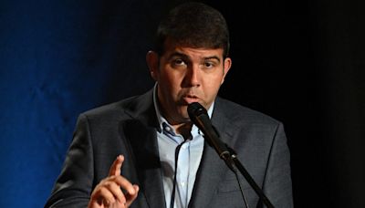 Excandidato en las primarias opositoras en Venezuela, Carlos Prosperi, expresa su respaldo a Nicolás Maduro en las elecciones presidenciales