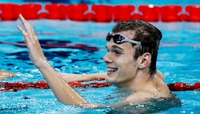 Swimming-Hungary's Kos wins men's 200m backstroke gold