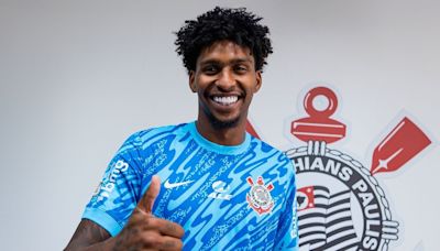 Corinthians anuncia a contratação do goleiro Hugo Souza, do Flamengo